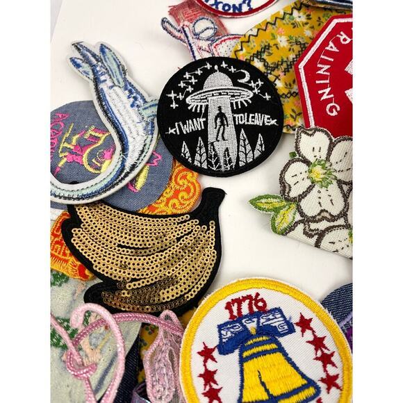 150 PC Assorted Sewing Applique Patches Iron on Sew On NEW Mixed Sequin Crafting - Picture 14 of 16